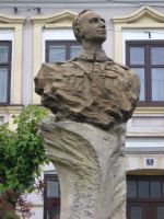 Pomnik płk. Skarzyńskiego w Warcie